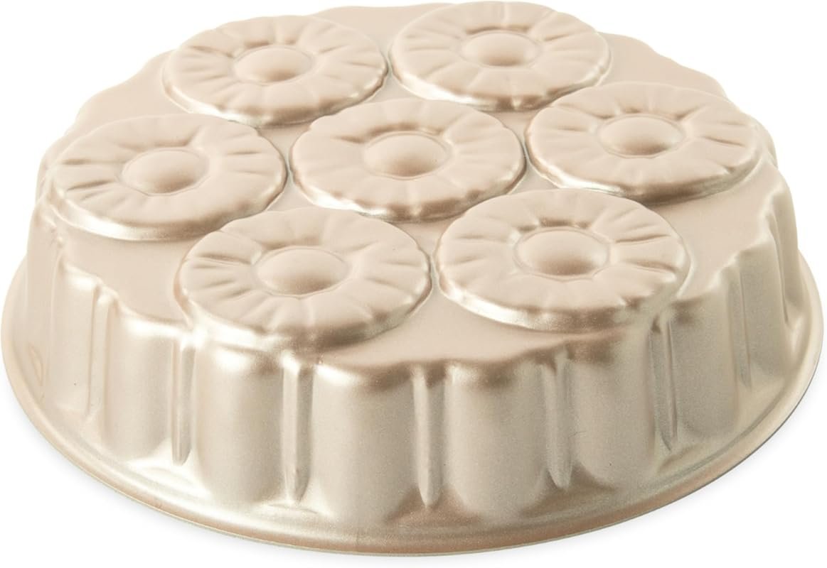 Nordic Ware Formed Pineapple Cake Pan 8-Cup Golden Hour