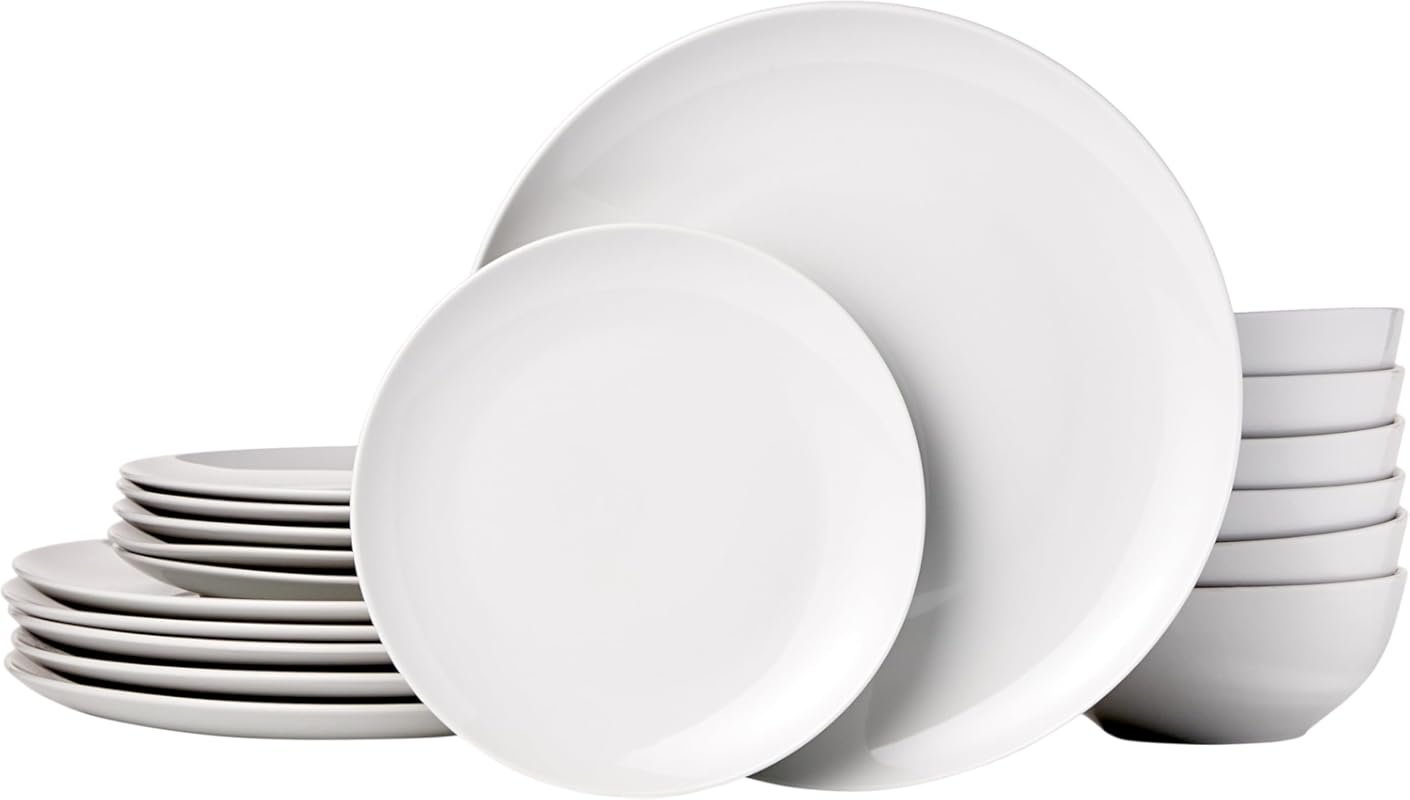 Amazon Basics 18-Piece Kitchen Dinnerware Set – Microwave & Dishwasher