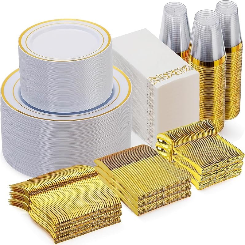 Goodluck 700-Piece Gold Disposable Dinnerware Set for 100 Guests – Gol