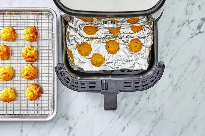 Can You Put Tin Foil in an Air Fryer Oven