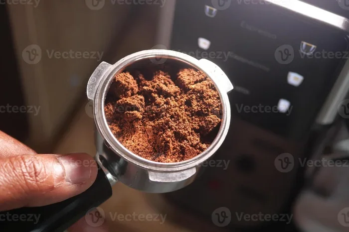 How Much Coffee Grounds for 12 Cups