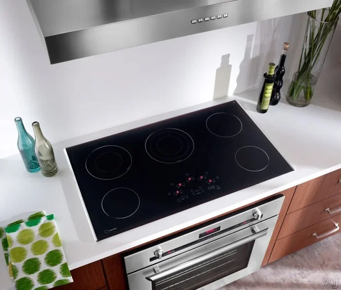 Jenn Air Downdraft Electric Cooktop