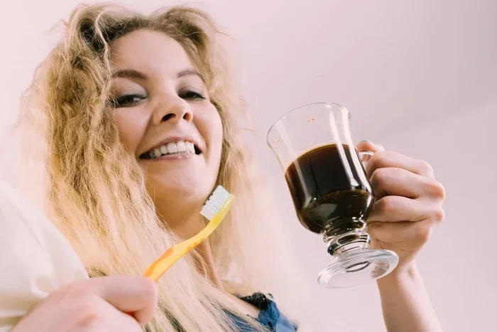 How Long After Drinking Coffee Can I Brush My Teeth