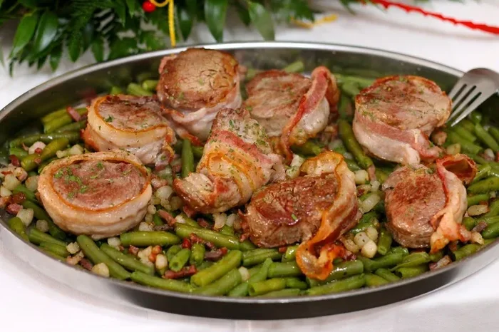 Bacon Wrapped Sirloin in Oven Recipe for Juicy Results