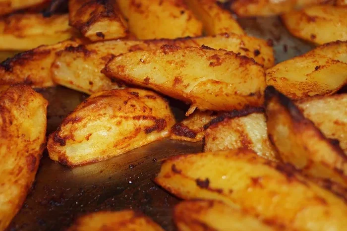 Crispy Baked Potato in Air Fryer Recipe You Will Love