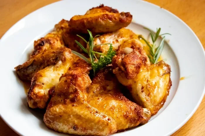 How Long to Bake Chicken Wings for Perfect Crispiness