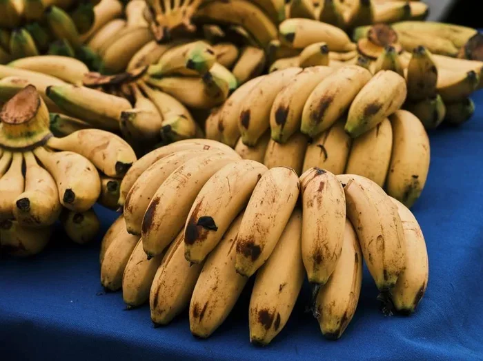 How Many Calories Are in a Banana and What You Need to Know