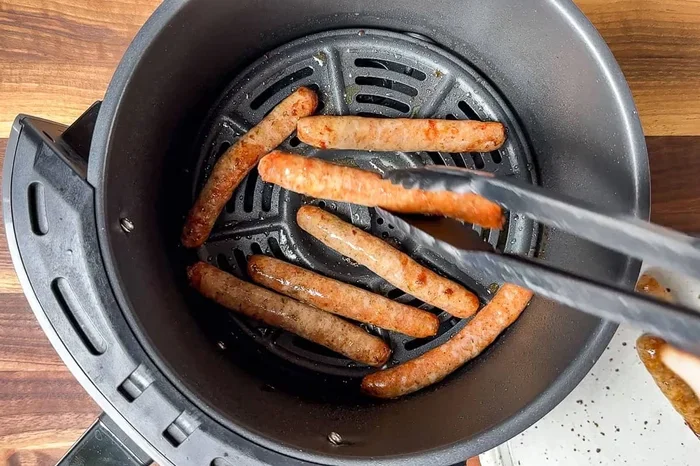 How Long Do You Put Sausage Links In The Air Fryer