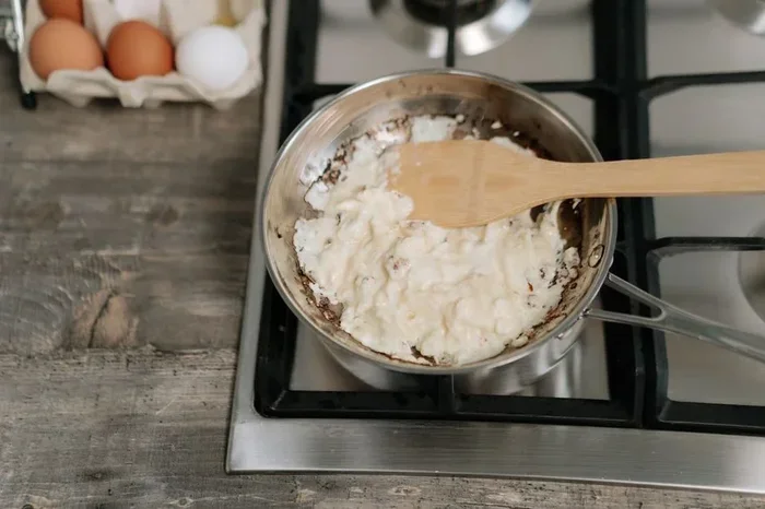 Scrambled Eggs Creamier and Fluffier with 1 Cooking Step