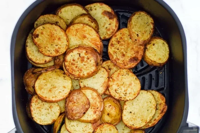 How To Cook Sliced Potatoes In An Air Fryer Perfectly