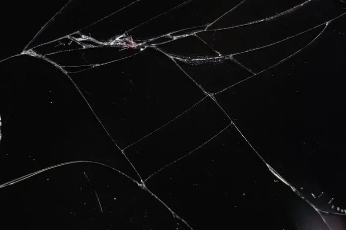 How To Fix A Cracked Cooktop With These Simple Tips