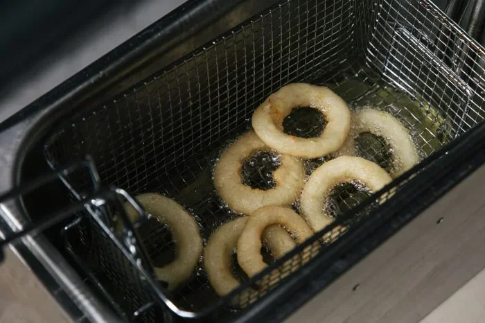 How To Deep Fry On Induction Cooktop Perfectly At Home